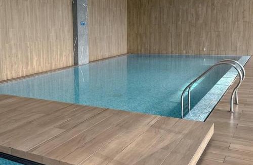 Jakarta Apartment | Studio, West Jakarta Oasis, Netflix, Pool, Mall
