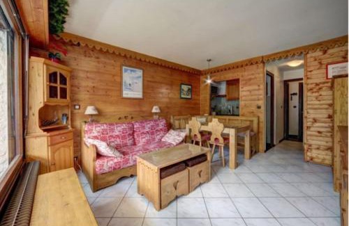 Le Grand-Bornand Apartment | Studio with balcony in the center of the village