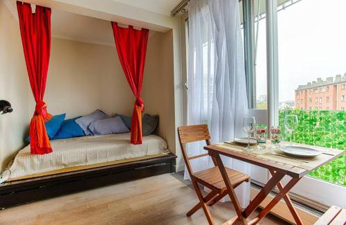 Quartier du Petit-Montrouge Apartment | Studio with Balcony