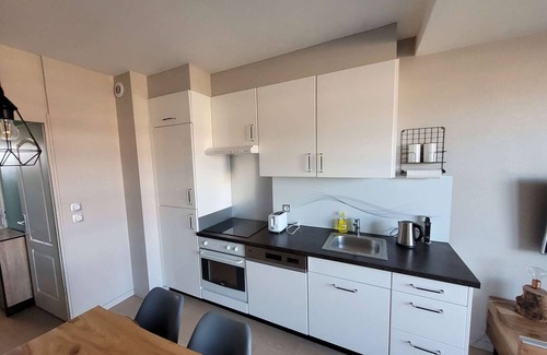 Wimereux Apartment | Studio with Balcony, Private Parking and Wi-Fi in Wimereux