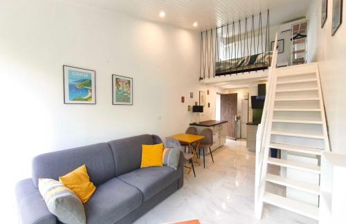 Calcatoggio Apartment | Studio with balcony - sea view