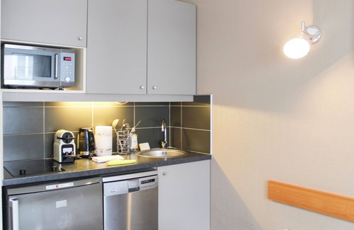 Issy-les-Moulineaux Apartment | Studio With Balcony In Issy Les Moulineaux