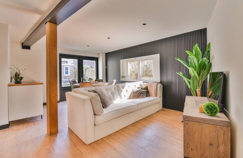 Alkmaar Apartment | Studio with garden, near Station, Center Alkmaar