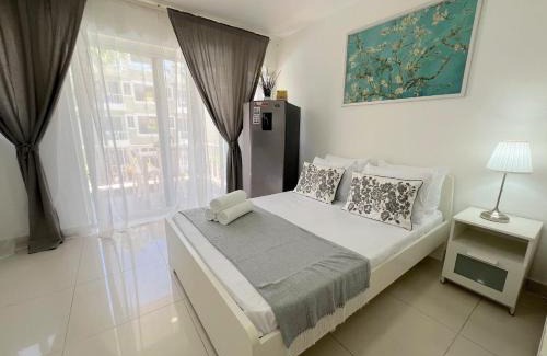 Bavaro Apartment | Studio with garden views