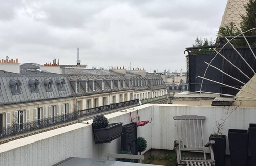 Quartier Saint-Georges Apartment | Studio with large terrace/Haussmann district - Opera