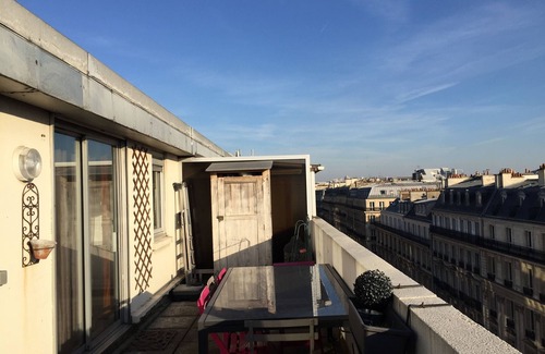 Quartier Saint-Georges Apartment | Studio with large terrace/Haussmann district - Opera