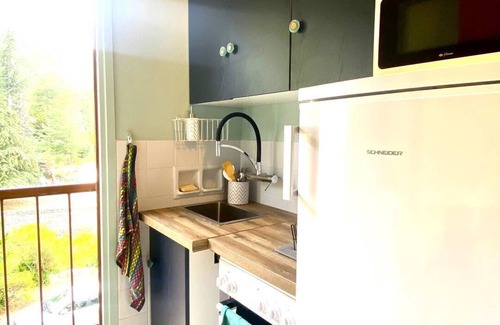 Vernet-les-Bains Apartment | STUDIO WITH LOGGIA A FEW METERS FROM THE TOWN CENTER AND THE THERMAL CENTER