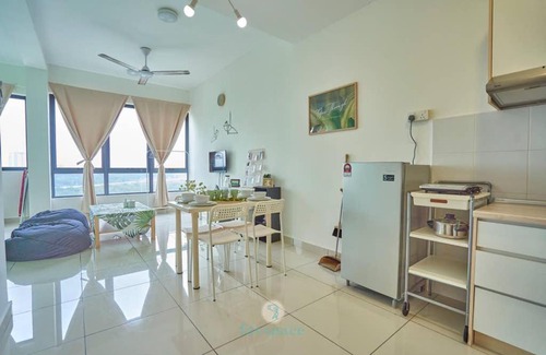 Semenyih Apartment | Studio with Pool - 4 Pax - FREE Netflix - Semenyih