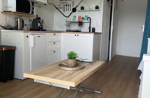 Guerande Apartment | Studio with pool in Guérande