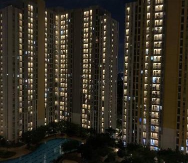 Bekasi Apartment | Studio with pool & next to mall