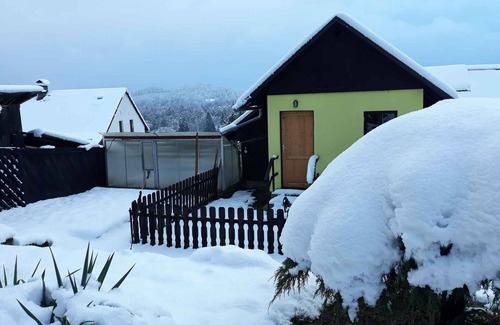 Jetrichovice Apartment | Studio with private garden and indoor pool