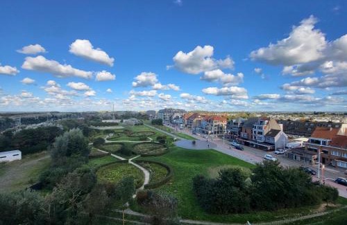 Bredene Apartment | Studio with sea view and panoramic view in Bredene