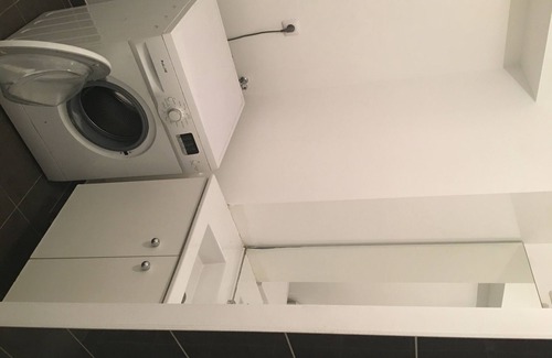 Montfermeil Apartment | Studio with videophone and camera at the entrance