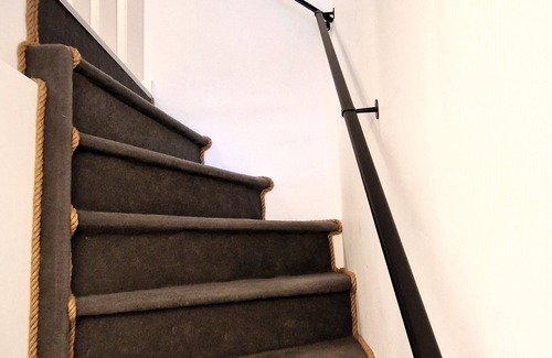Centre Apartment | StudioGris - Charment Private Space close to Paris