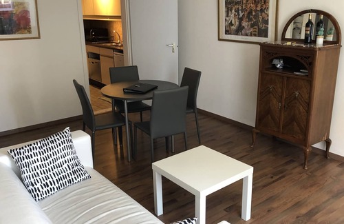 Stationsbuurt Noord Condo | Studioludo : Furnished apartment Ghent with garage.