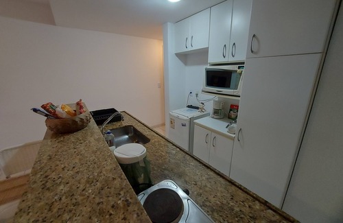 Marinas Apartment | Studios Aconchegantes com Bela Vista Para o mar e Próximo de Tudo