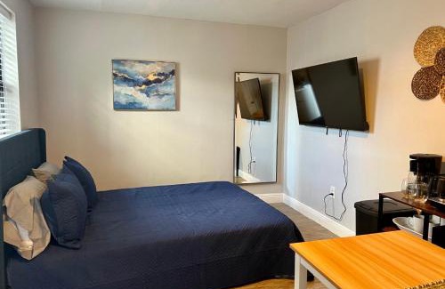 Flagami Apartment | Studios & Coral Gable, close to downtown and airport