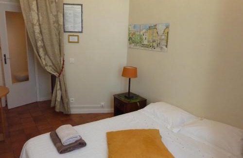 Centre Ville-Gare Apartment | Studios Floreal