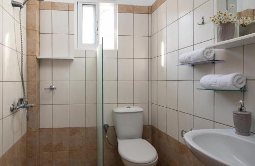 Toroni Hotel | Studios Gianna