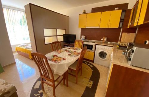 Kranevo Apartment | Studios in Complex Colosseum