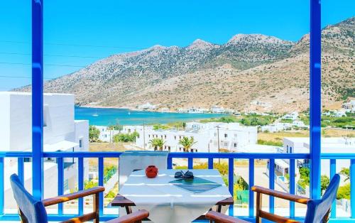 Sifnos Hotel | Studios Mirtia