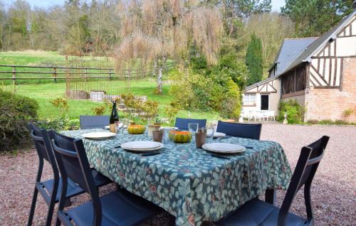 Livarot-Pays-d'Auge House | Stunning Home In Stmarguerite Dloges