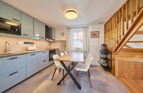 Rudnik u Vrchlabi House | Stunning private villa for 6 people with WIFI, pool, TV, terrace, pets allowed and parking