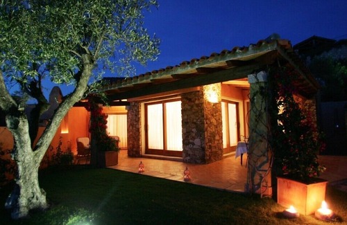Chia Villa | Stunning luxury villa with private garden 300mt from the beach