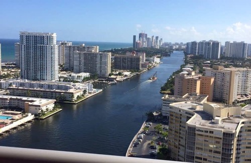 Hallandale Beach Apartment | Stunning 1 Bedroom Bay Front Apt w Breathless View Miami 1909A