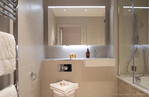 St. Pancras and Somers Town Apartment | Stunning 1 Bed apartment at Kings Cross-St Pancras