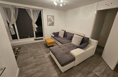 Junction Apartment | Stunning 1-bed Apartment in London