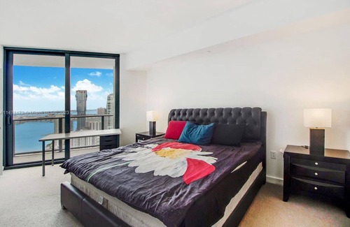 Edgewater Condo | Stunning 1-bedroom condo in fabulous Miami with full world-class amenities!