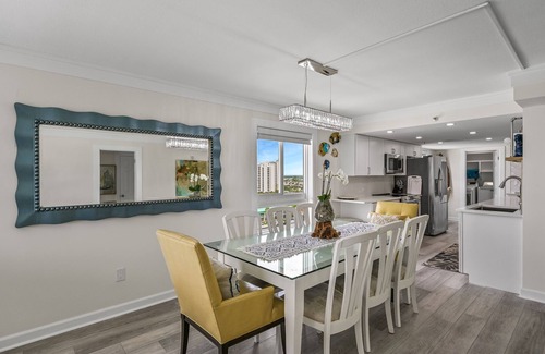 Destin Condo | Stunning 11th-floor Beachfront Luxury Condo/Breathtaking Views & Stylish Escape