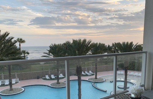 Galveston Condo | Stunning 2 Bed/2bath Beach Condo Unit 314 Diamond Beach, Galveston