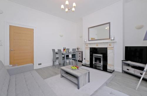 Aberdeen West End Apartment | Stunning 2 Bed City Centre Apartment Union Grove