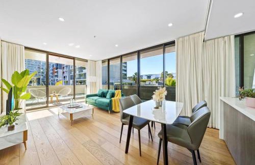 Waterloo Apartment | Stunning 2 Bedroom Apt at Waterloo