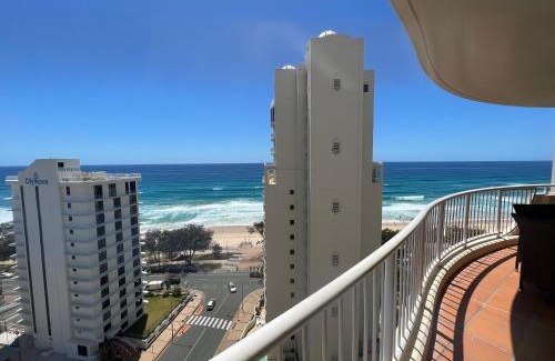 Surfers Paradise Apartment | Stunning 2 bedroom Ocean View Apartment