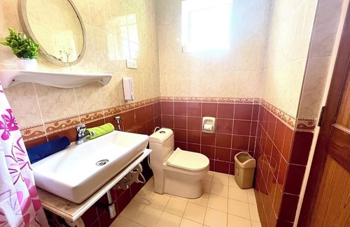 Candolim Apartment | Stunning 2 Double Bed Apartment , Candolim, Goa. Highland Beach Resort.