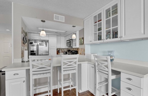 Sneads Ferry Condo | Stunning 2-bedroom Oceanfront beach condo