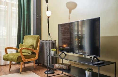 Asmali Mescit Apartment | Stunning 2BR 1 Min Metro&Galata