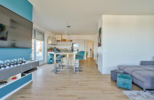 Poteries Apartment | Stunning 2BR Flat with Terrace and private parking