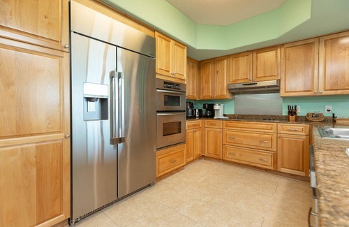 Orange Beach East Condo | Stunning 2BR Unit B508 at The Caribe with Beautiful Bay Views!