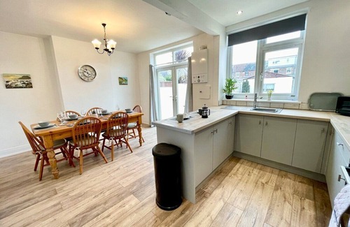Portsmouth House | Stunning ! 3 Bed ! Period property
