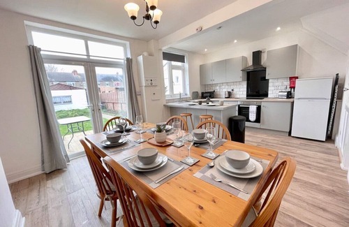 Portsmouth House | Stunning ! 3 Bed ! Period property