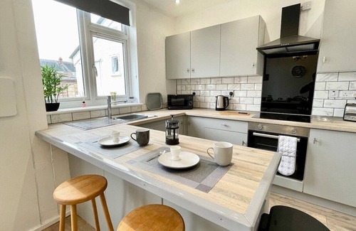 Portsmouth House | Stunning ! 3 Bed ! Period property