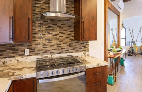San Jose del Cabo House | Stunning 3-Bedroom Villa in Exclusive La Jolla | Private Pool + Jacuzzi