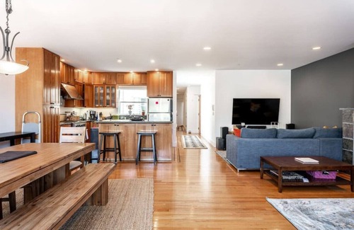 Inner Mission Condo | Stunning 3-Bedroom Apartment Steps from Dolores Park