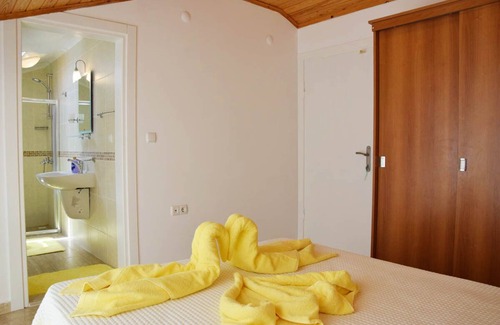 Hisaronu Apartment | Stunning 3 Bedroom 3 Bathroom Apartment With Private Roof Terrace & Free WIFI