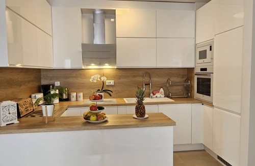 Mostar Apartment | Stunning 3-Bedroom Apartment with modern amenities and breathtaking views!