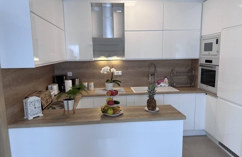 Mostar Apartment | Stunning 3-Bedroom Apartment with modern amenities and breathtaking views!